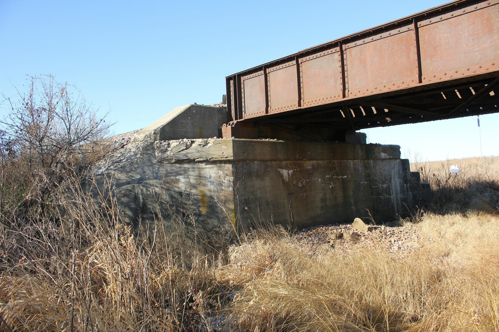 South abutment
